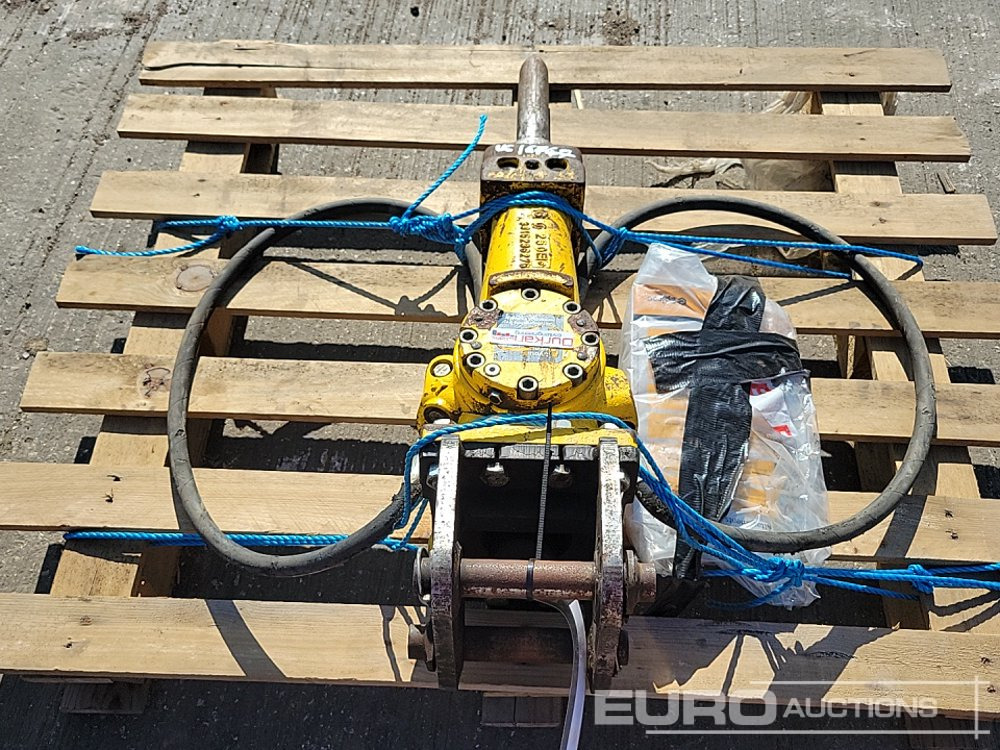 2023 Epiroc SB 102 - Hydraulic hammer: picture 4 2023 Epiroc SB 102 - Hydraulic hammer: picture 4