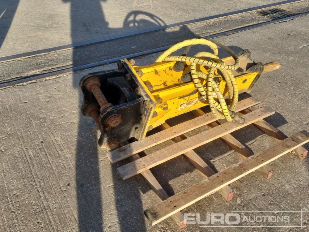 2023 Hydraulic Breaker 45mm Pin to suit 4-6 Ton Excavator - Hydraulic hammer: picture 4 2023 Hydraulic Breaker 45mm Pin to suit 4-6 Ton Excavator - Hydraulic hammer: picture 4