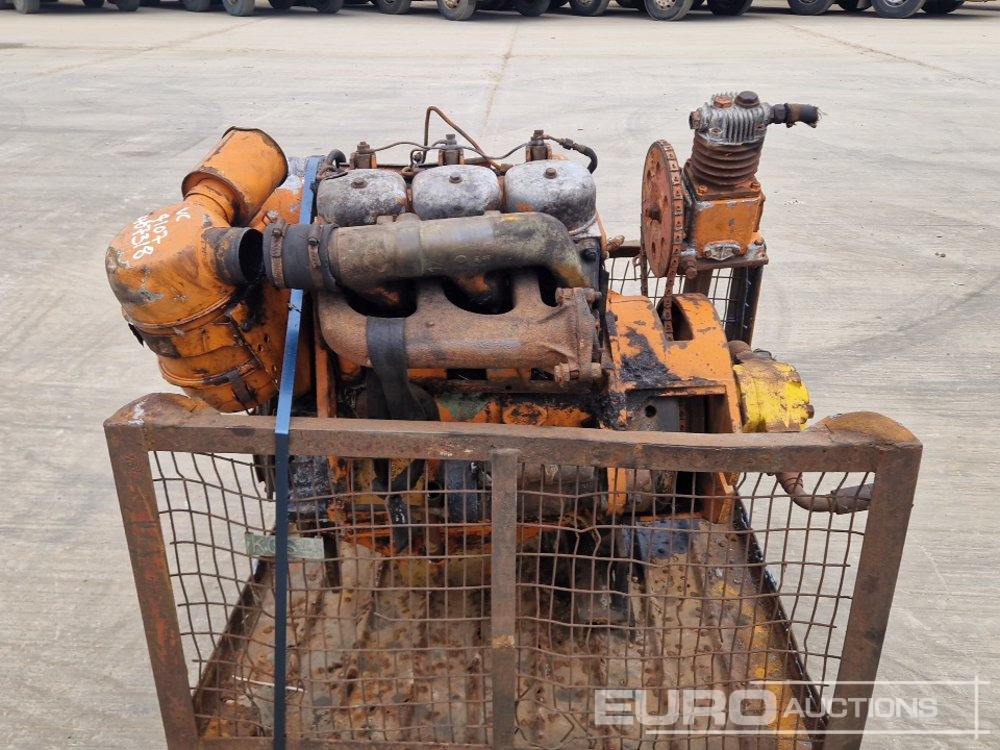 3 Cylinder Engine, Pump - Engine: picture 2 3 Cylinder Engine, Pump - Engine: picture 2