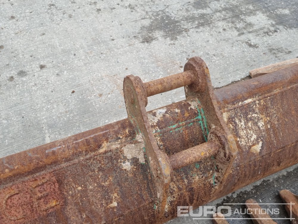 Bucket 48" Ditching, 18", 12", 12", 10" Digging Bucket 30-40mm Pin to suit Mini Excavator: picture 10