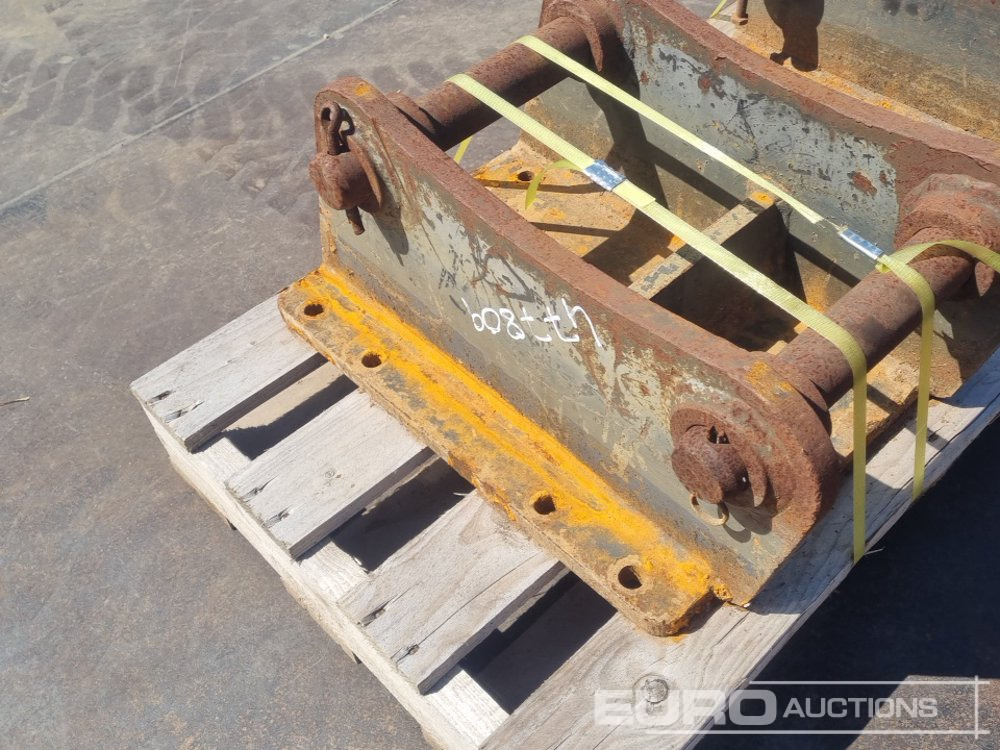 Attachment for Excavator Headstock 45mm Pin to suit 4-6 Ton Excavator (2 of): picture 12