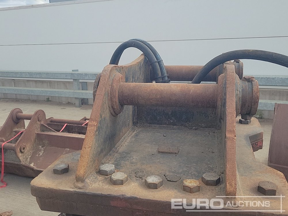Attachment for Excavator Hydraulic Rotating Selector Grab 65mm Pin to suit 13 Ton Excavator: picture 10