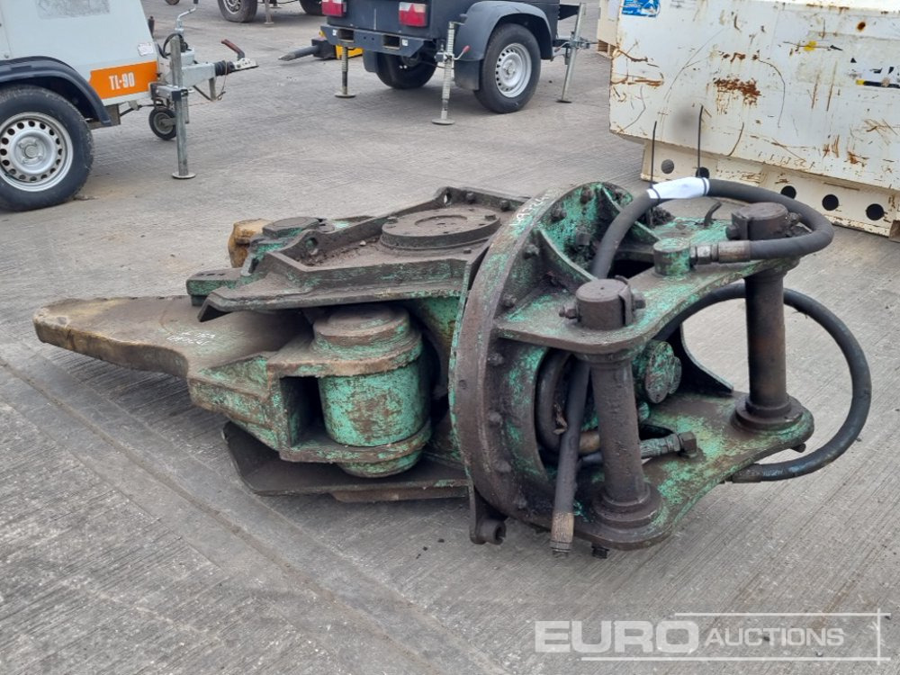 VTN Hydraulic Rotating Shear 100mm Pin to suit 40 Ton Excavator - Attachment for Excavator: picture 3 VTN Hydraulic Rotating Shear 100mm Pin to suit 40 Ton Excavator - Attachment for Excavator: picture 3