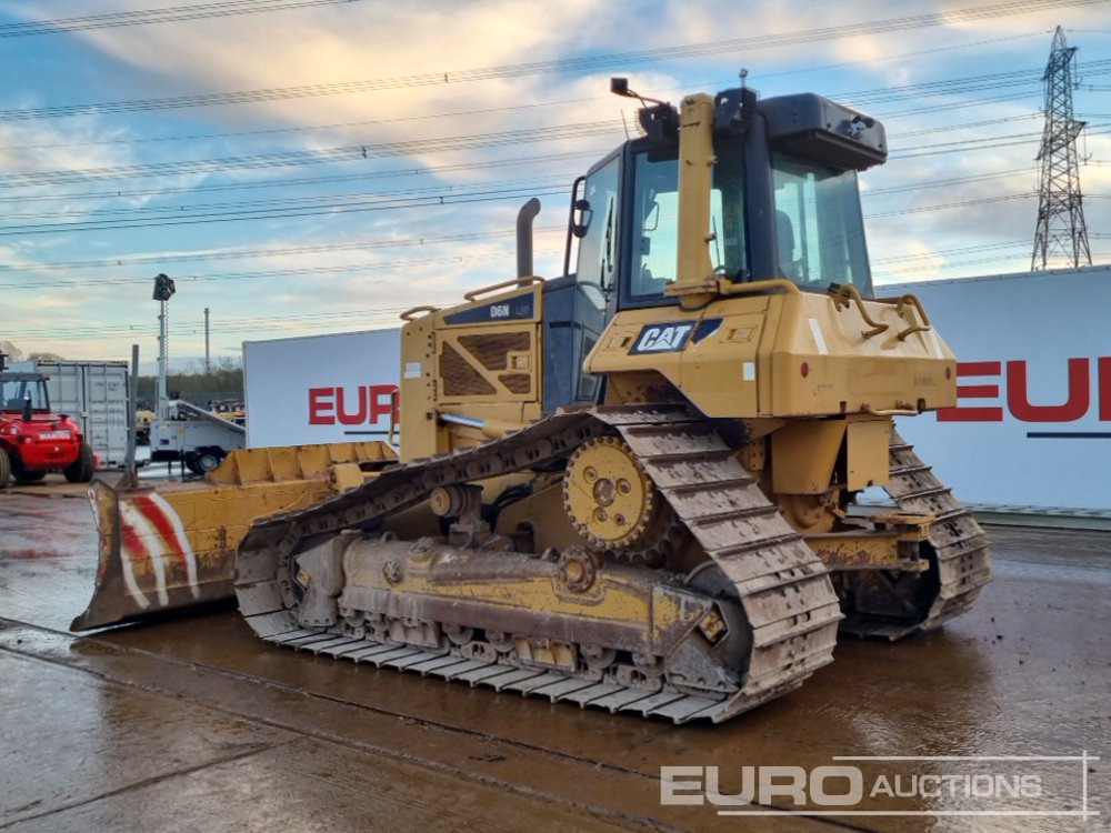 CAT D6N LGP - Bulldozer: picture 3 CAT D6N LGP - Bulldozer: picture 3