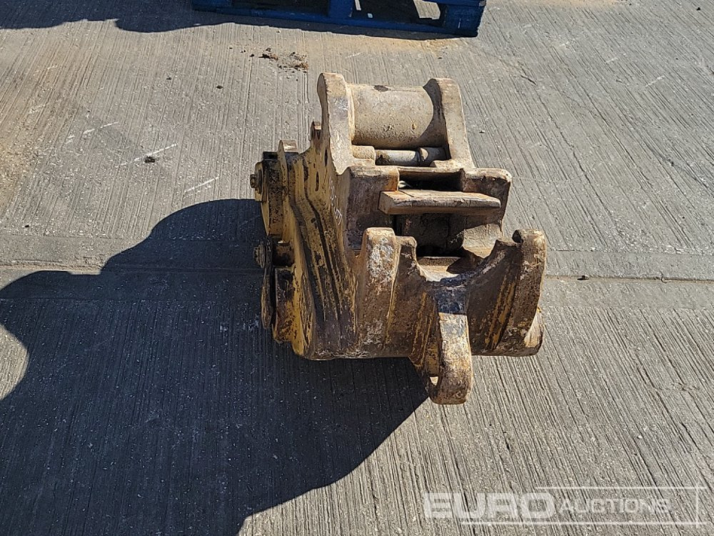 CAT Hydraulic Double Lock QH 80mm Pin to suit 20 Ton Excavator - Quick coupler: picture 4 CAT Hydraulic Double Lock QH 80mm Pin to suit 20 Ton Excavator - Quick coupler: picture 4
