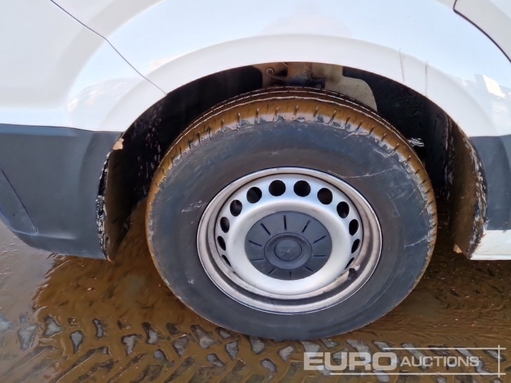 Commercial vehicle 2019 Volkswagen Crafter CR35: picture 9