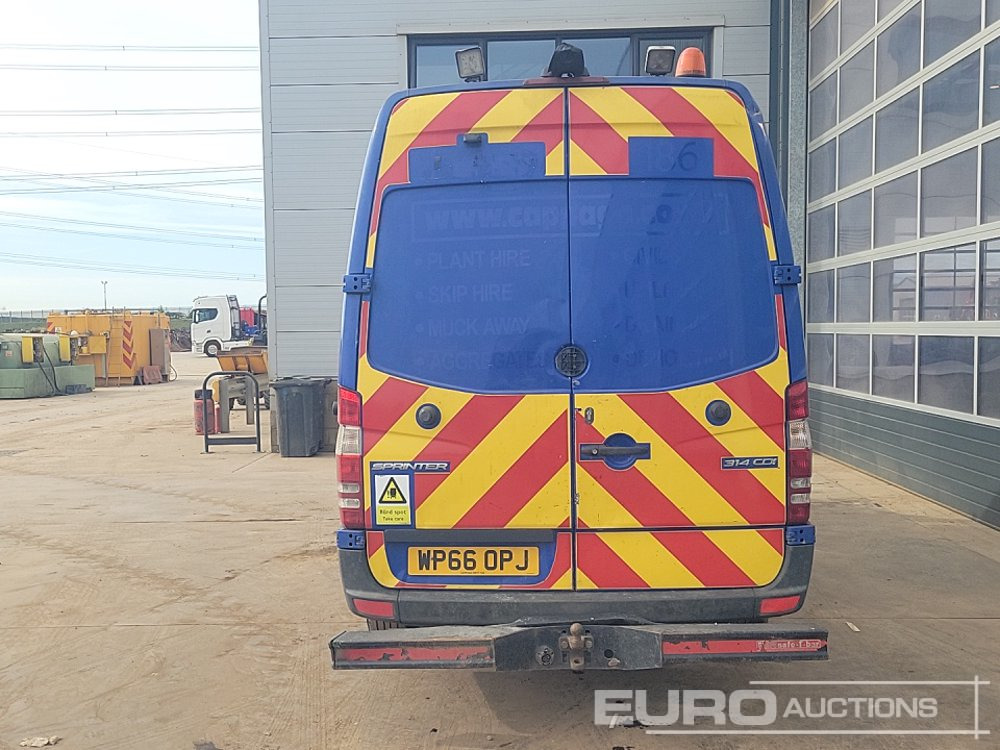 Mercedes Sprinter 313 CDI - Commercial vehicle: picture 4 Mercedes Sprinter 313 CDI - Commercial vehicle: picture 4