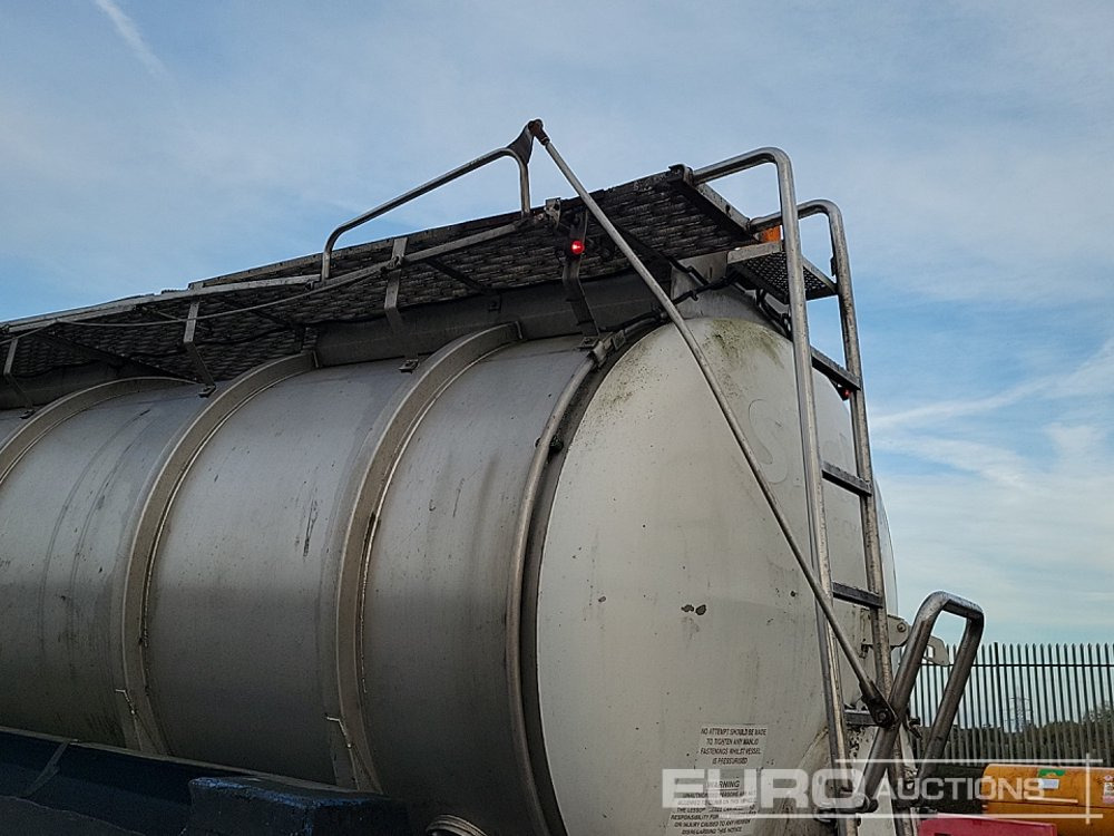 Tank semi-trailer Crane Freuhauf Tri Axle Tanker Trailer: picture 28