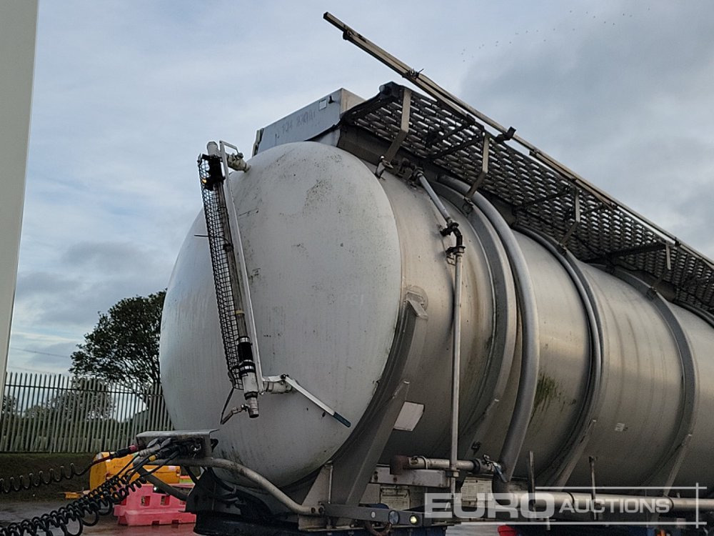 Tank semi-trailer Crane Freuhauf Tri Axle Tanker Trailer: picture 39