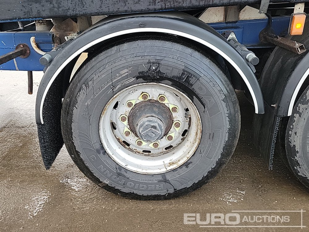 Tank semi-trailer Crane Freuhauf Tri Axle Tanker Trailer: picture 12