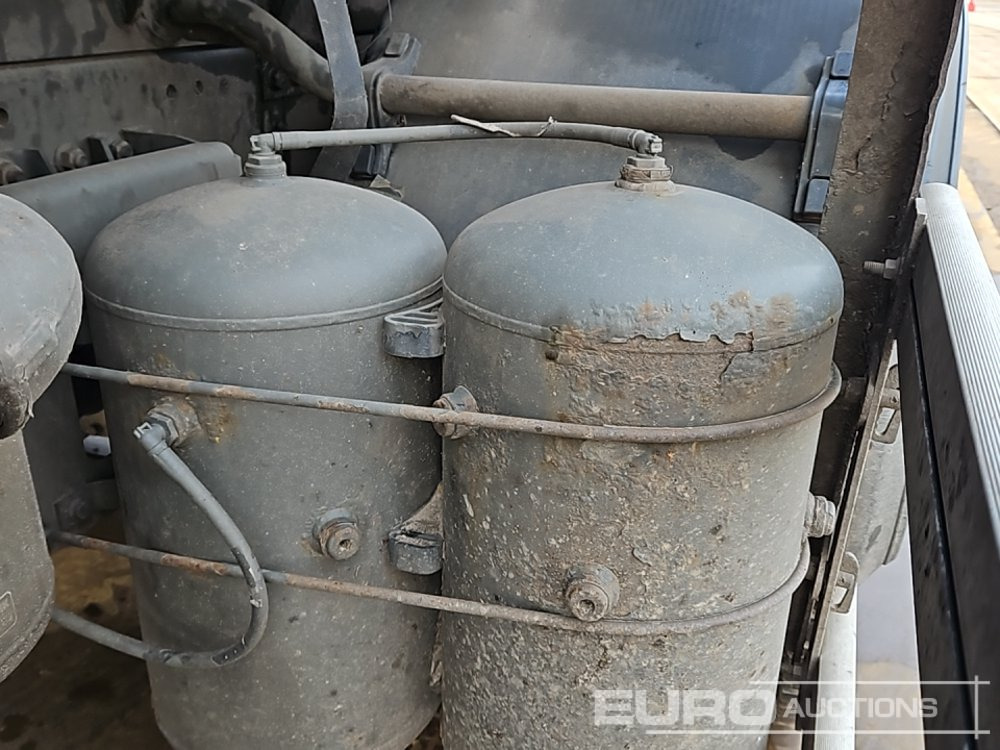 Tank truck DAF CF410: picture 29