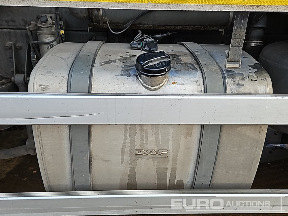 Tank truck DAF CF410: picture 40