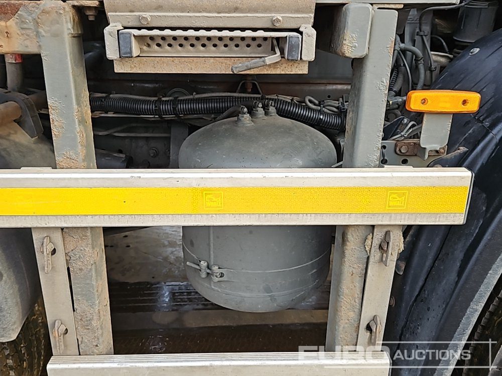 Tank truck DAF CF410: picture 47