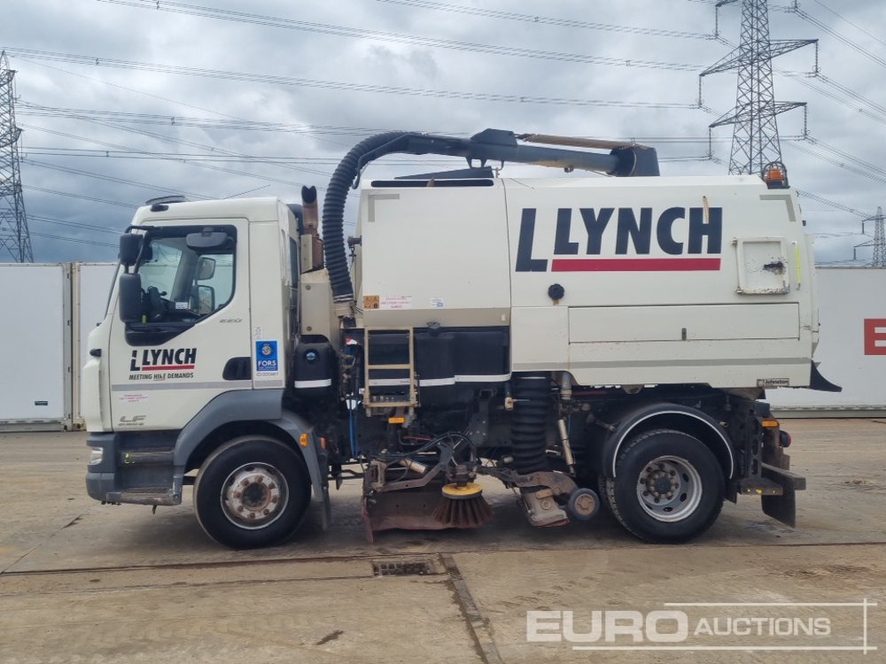DAF LF220 - Road sweeper: picture 2 DAF LF220 - Road sweeper: picture 2