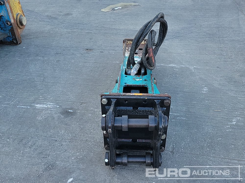 Demaco Hydraulic Breaker 45mm Pin to suit 4-6 Ton Excavator - Hydraulic hammer: picture 4 Demaco Hydraulic Breaker 45mm Pin to suit 4-6 Ton Excavator - Hydraulic hammer: picture 4