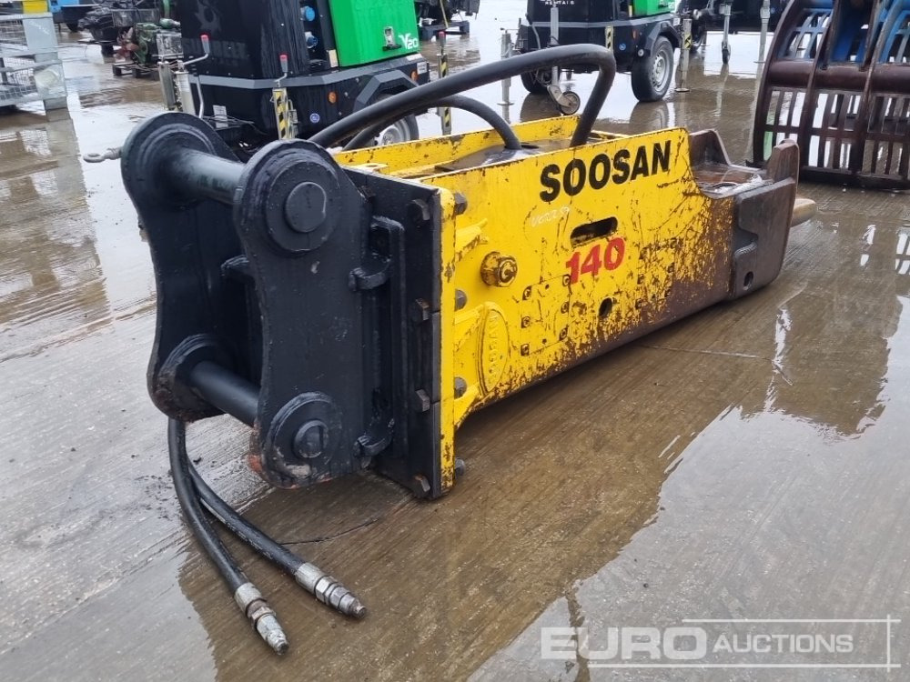 Doosan 140 - Hydraulic hammer: picture 5 Doosan 140 - Hydraulic hammer: picture 5