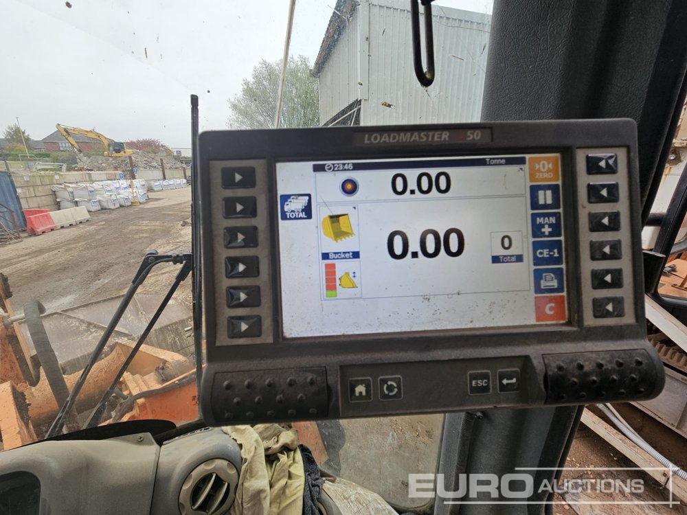 Wheel loader Doosan DL300: picture 8