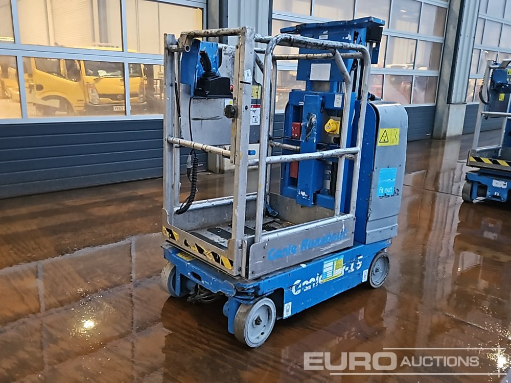 Genie GR-15 - Vertical mast lift: picture 1 Genie GR-15 - Vertical mast lift: picture 1