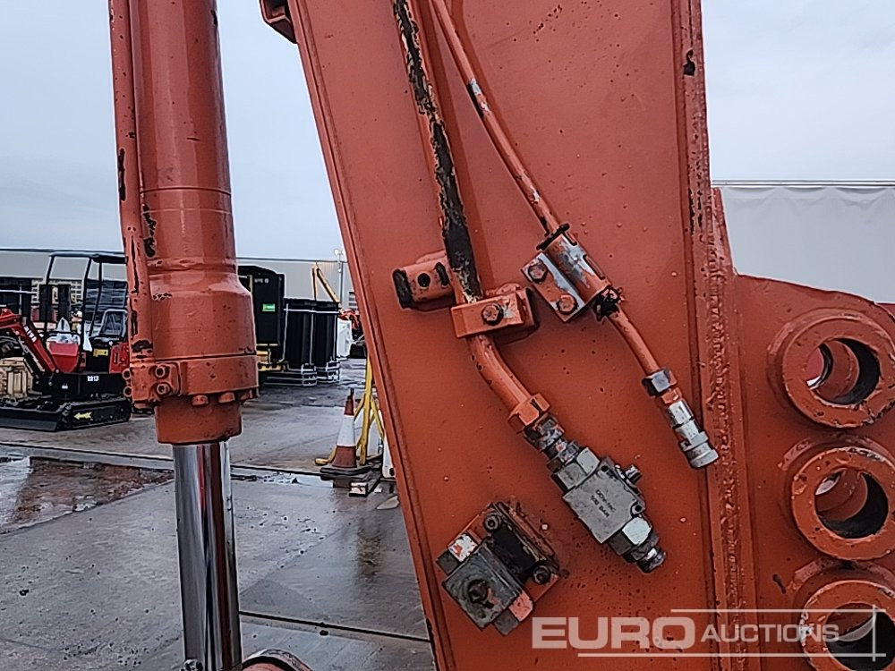 Crawler excavator Hitachi ZX210LC-3: picture 13 Crawler excavator Hitachi ZX210LC-3: picture 13