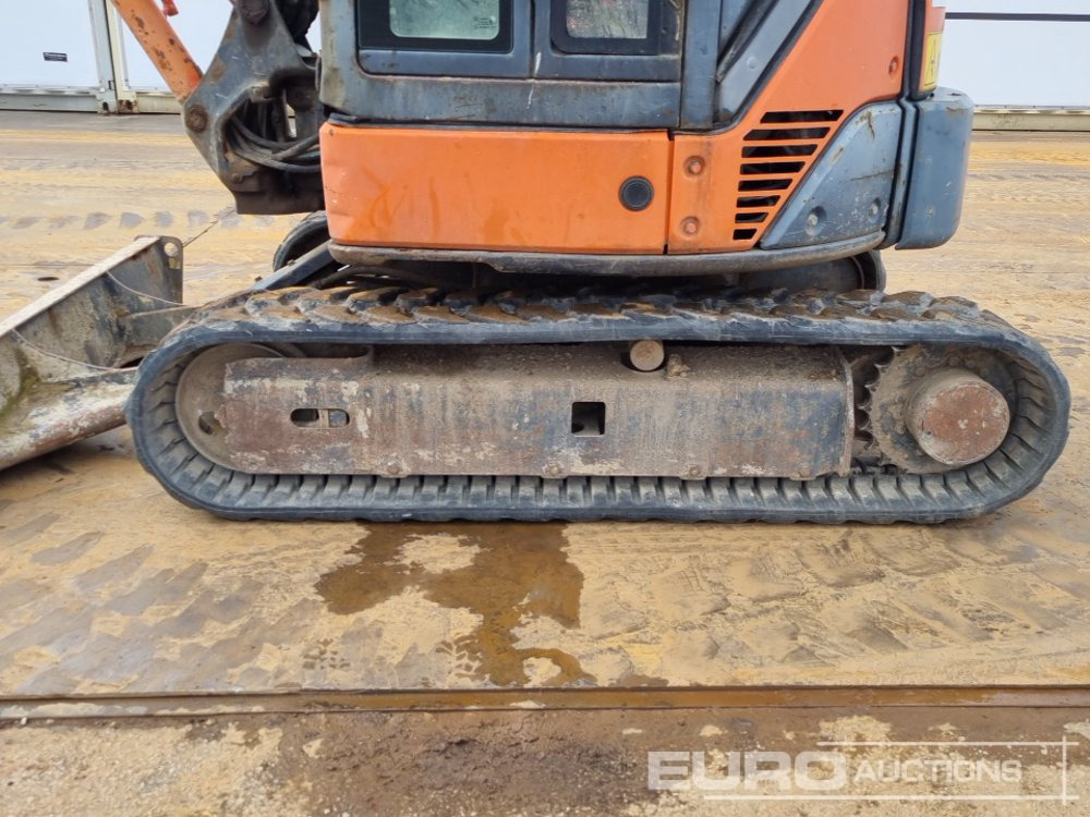 Mini excavator Hitachi ZX27U-2 CLR: picture 9