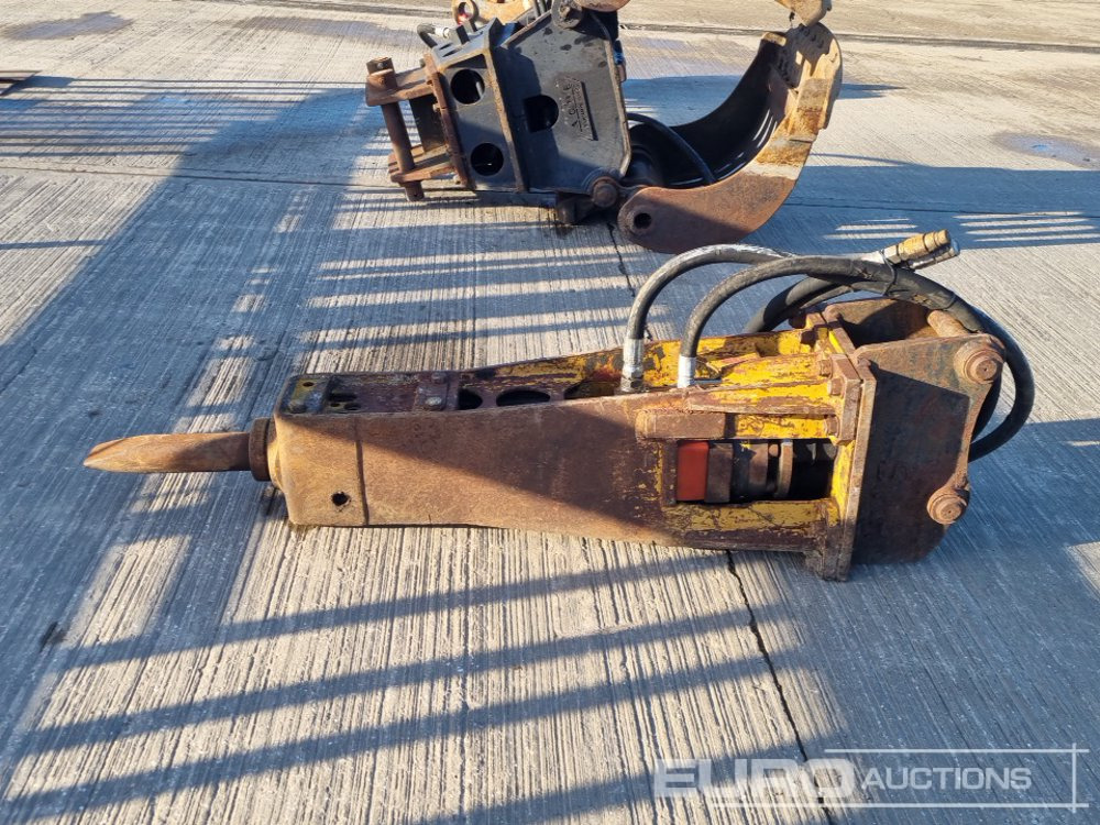 Hydraulic Breaker 45mm Pin to suit 4-6 Ton Excavator - Hydraulic hammer: picture 2 Hydraulic Breaker 45mm Pin to suit 4-6 Ton Excavator - Hydraulic hammer: picture 2