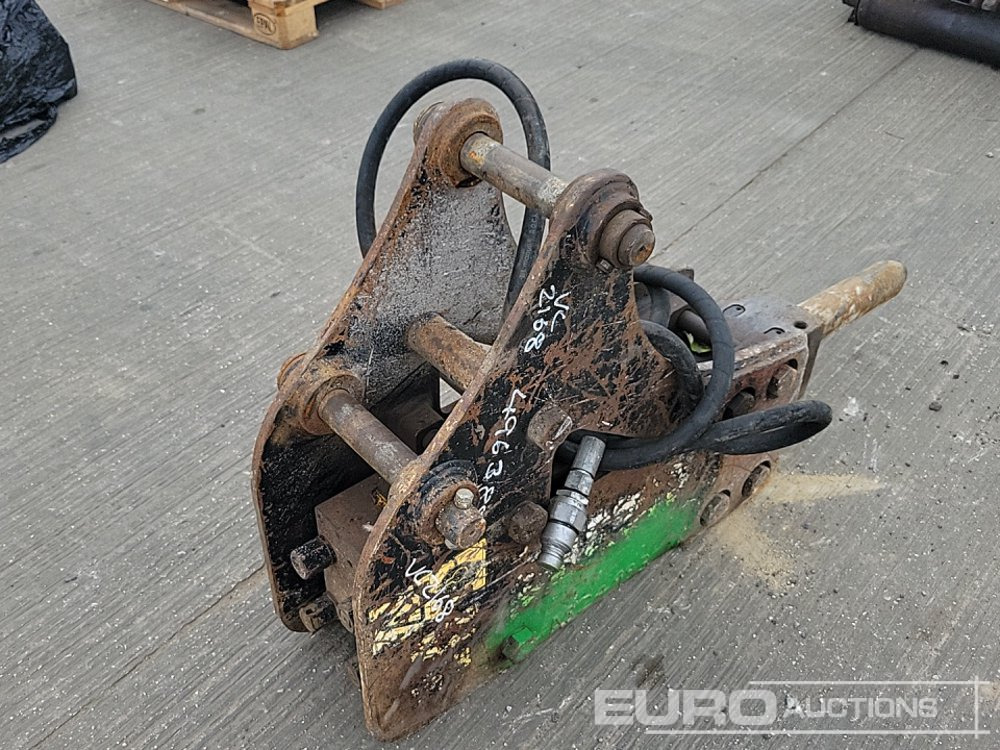 JCB Hydraulic Breaker 45mm Pin to suit 4-6 Ton Excavator - Hydraulic hammer: picture 5 JCB Hydraulic Breaker 45mm Pin to suit 4-6 Ton Excavator - Hydraulic hammer: picture 5