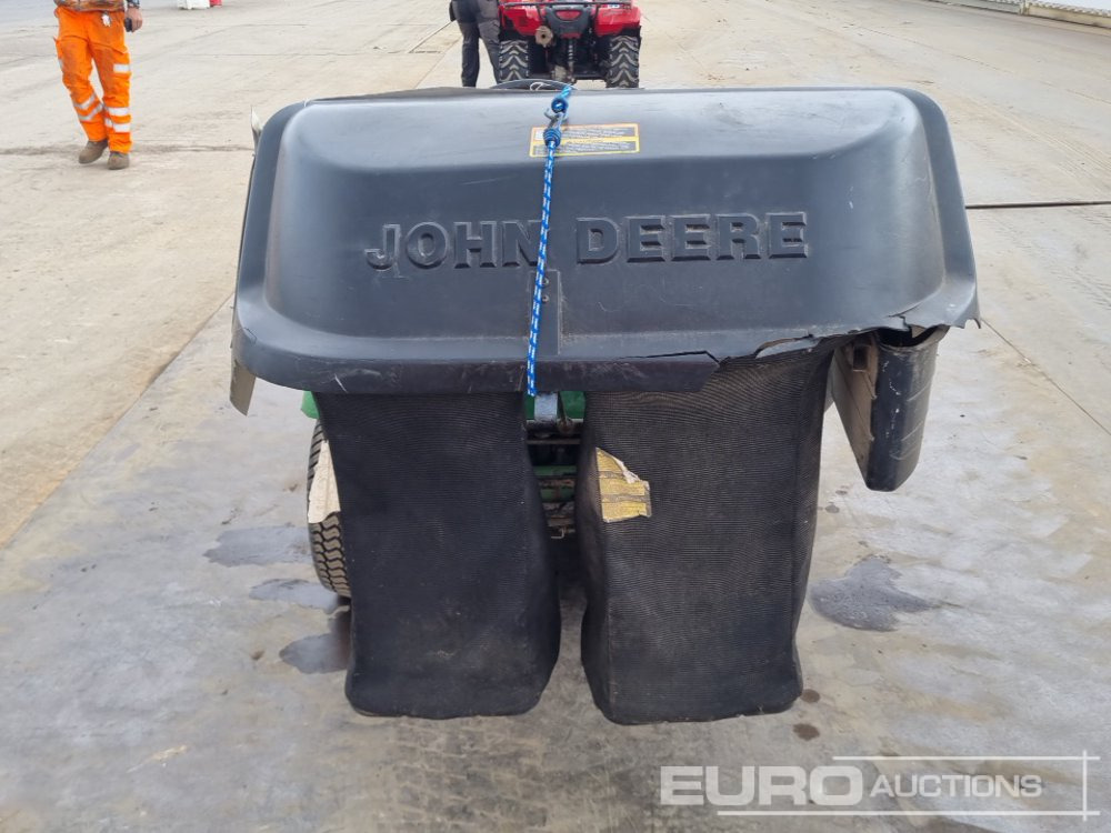 John Deere LX279 - Garden mower: picture 4 John Deere LX279 - Garden mower: picture 4