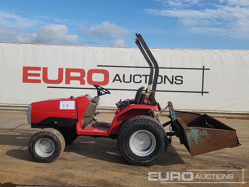 Massey Ferguson 4WD Compact Tractor, Linkbox - Mini tractor: picture 2 Massey Ferguson 4WD Compact Tractor, Linkbox - Mini tractor: picture 2
