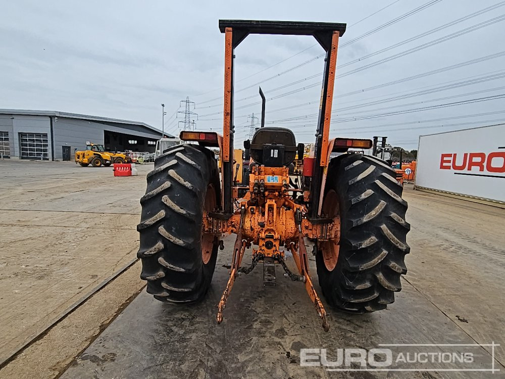 Massey Ferguson MF390 - Farm tractor: picture 4 Massey Ferguson MF390 - Farm tractor: picture 4
