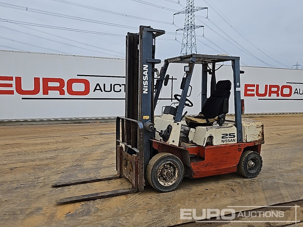 Nissan 25 - Forklift: picture 1 Nissan 25 - Forklift: picture 1