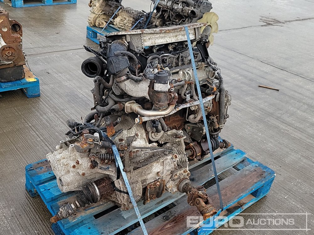 Nissan 4 Cylinder Engine, Gearbox - Engine: picture 5 Nissan 4 Cylinder Engine, Gearbox - Engine: picture 5