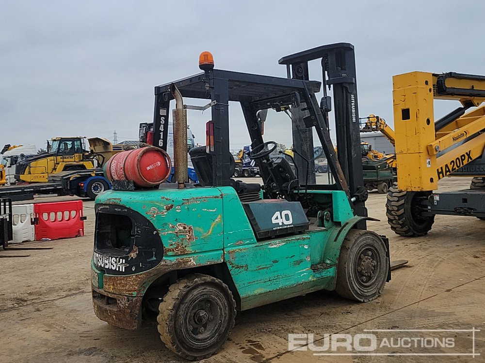 Nissan F04B40Q - Forklift: picture 5 Nissan F04B40Q - Forklift: picture 5