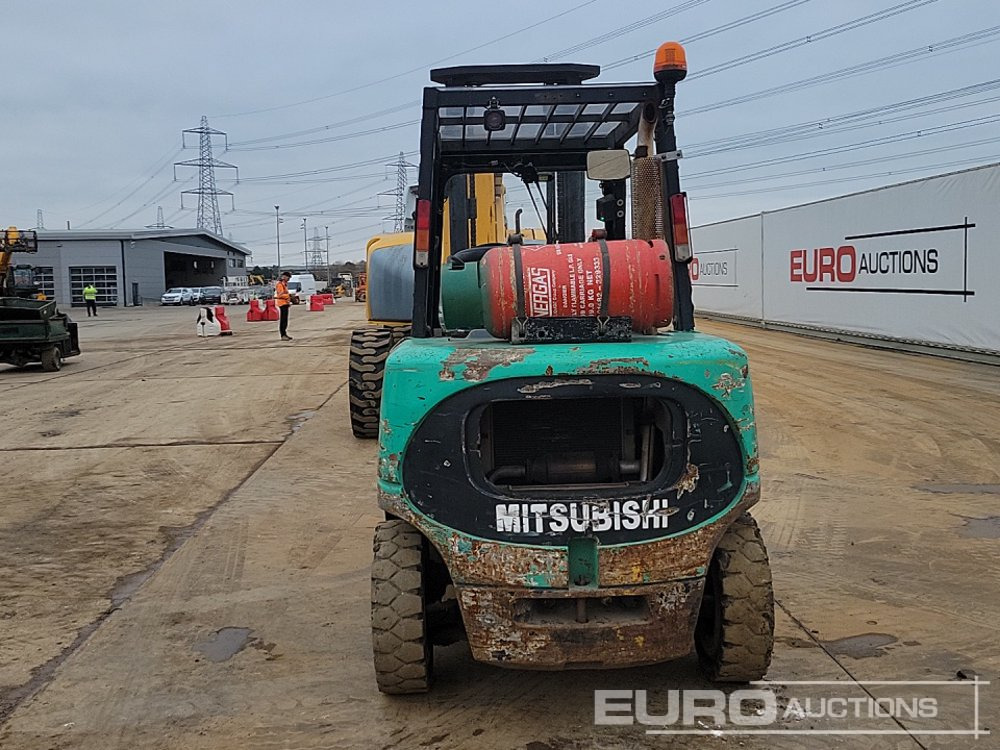 Nissan F04B40Q - Forklift: picture 4 Nissan F04B40Q - Forklift: picture 4
