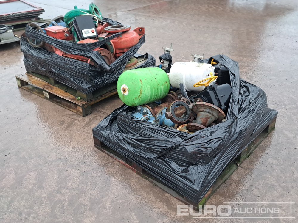 Pallet of Water Fittings & Pumps (2 of) - Construction equipment: picture 5 Pallet of Water Fittings & Pumps (2 of) - Construction equipment: picture 5