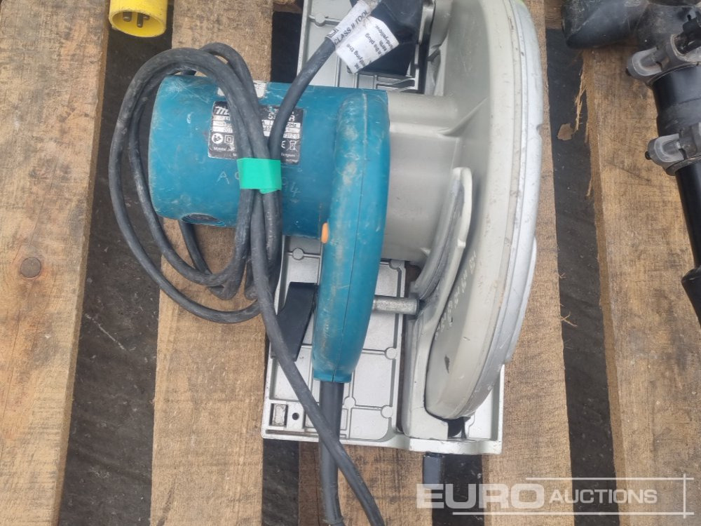 Construction equipment Podlite 110Volt LED Work Light & Tripod Stand, Makita 5903 110Volt Circular Saw: picture 17
