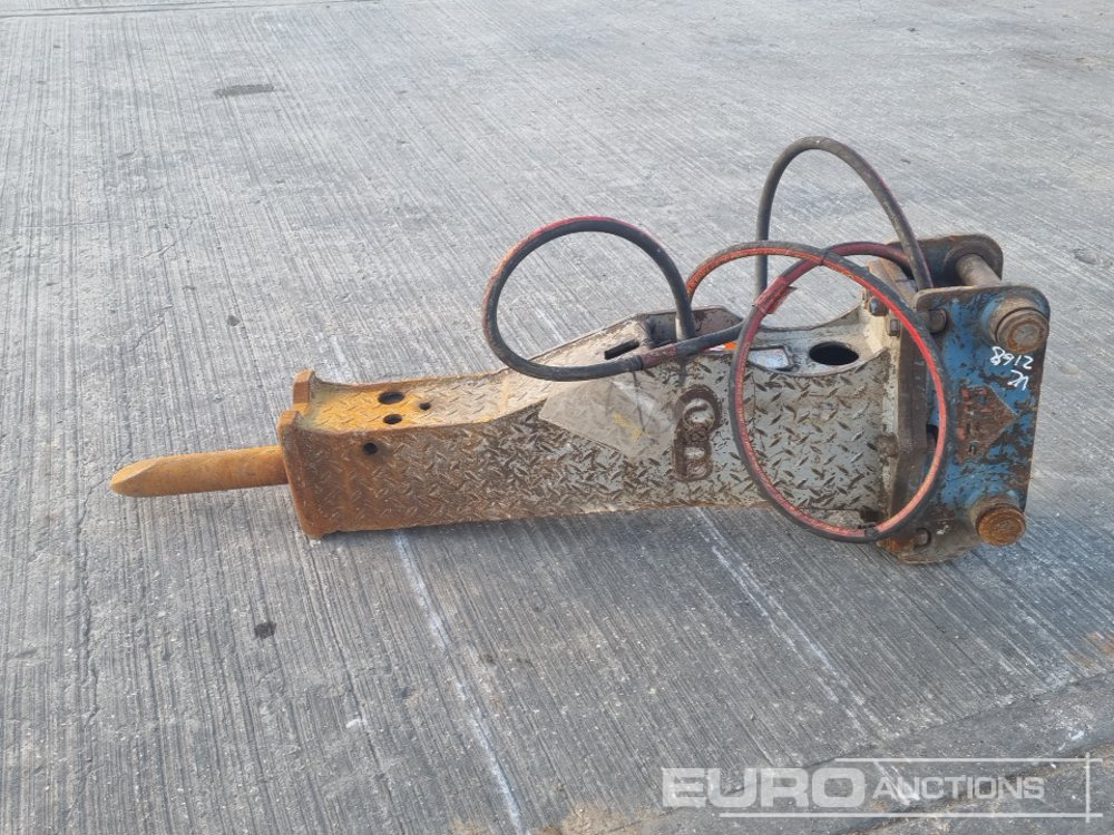 Queng Hydraulic Breaker 45mm Pin to suit 4-6 Ton Excavator - Hydraulic hammer: picture 2 Queng Hydraulic Breaker 45mm Pin to suit 4-6 Ton Excavator - Hydraulic hammer: picture 2