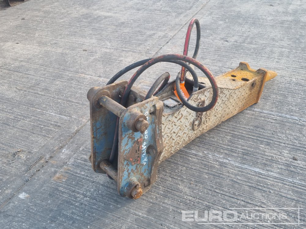 Queng Hydraulic Breaker 45mm Pin to suit 4-6 Ton Excavator - Hydraulic hammer: picture 5 Queng Hydraulic Breaker 45mm Pin to suit 4-6 Ton Excavator - Hydraulic hammer: picture 5