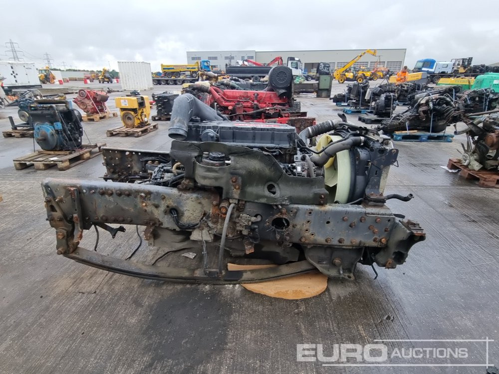 Renault 6 Cylinder Engine - Engine: picture 2 Renault 6 Cylinder Engine - Engine: picture 2