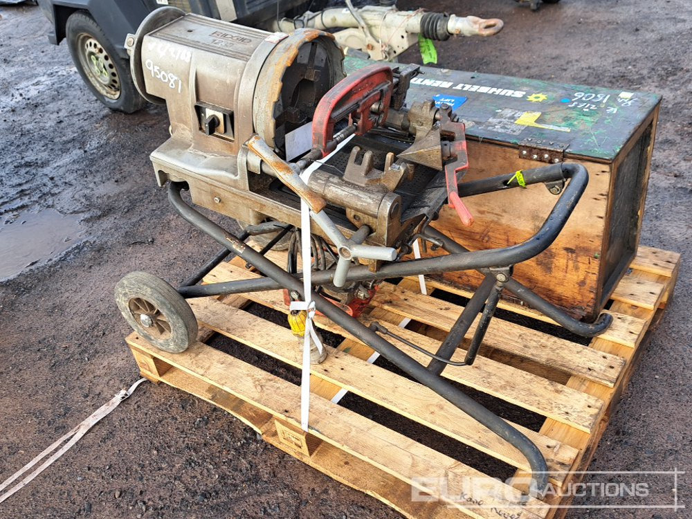 Ridgid 1233 110v Pipe Threading Machine - Workshop equipment: picture 2 Ridgid 1233 110v Pipe Threading Machine - Workshop equipment: picture 2