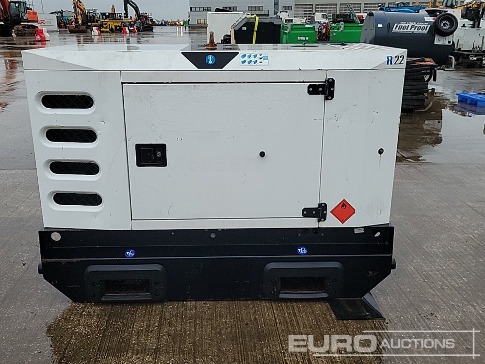 SDMO R22 - Generator set: picture 2 SDMO R22 - Generator set: picture 2