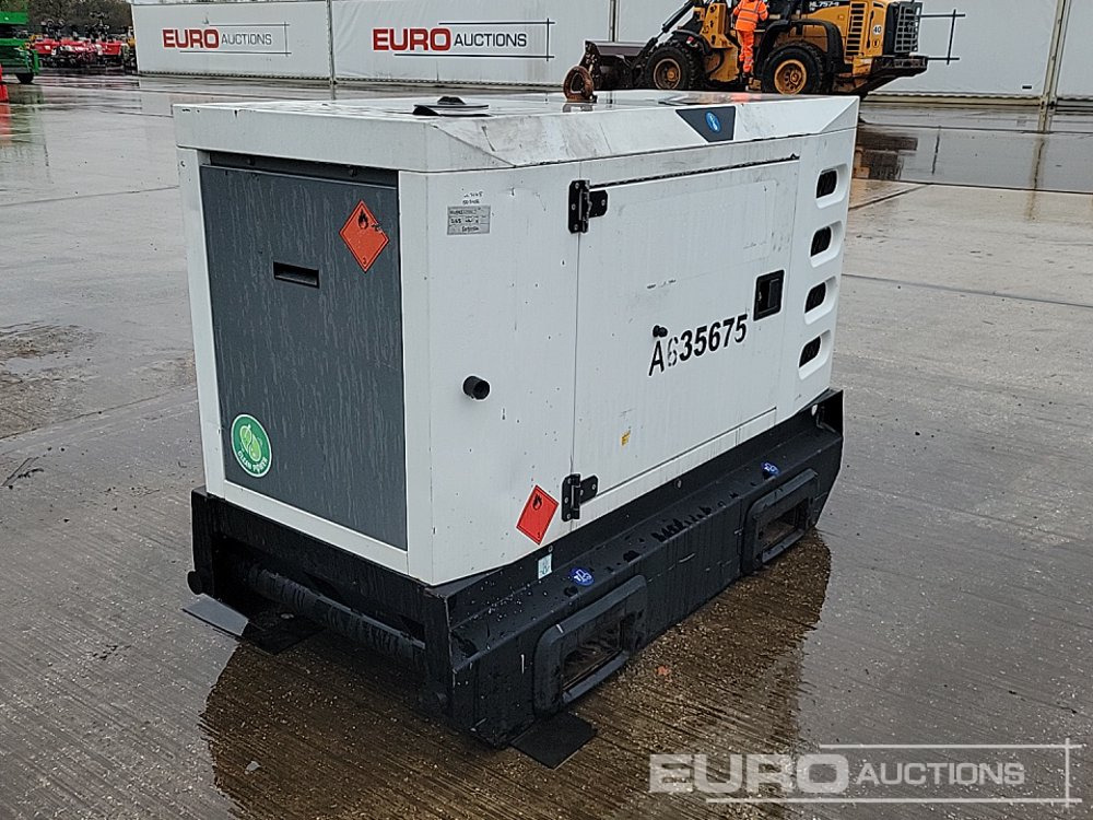 SDMO R22 - Generator set: picture 5 SDMO R22 - Generator set: picture 5