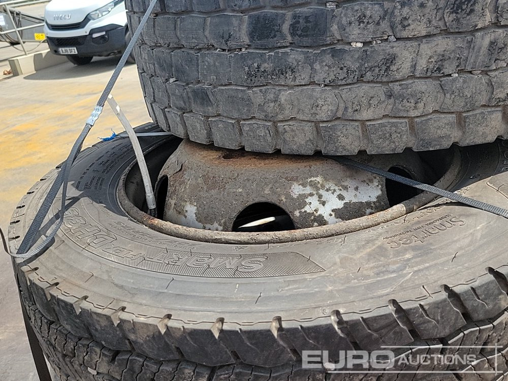 Tire Selection of Various Size Tyre & Rim (13 of): picture 13