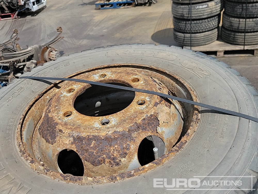 Tire Selection of Various Size Tyre & Rim (13 of): picture 10