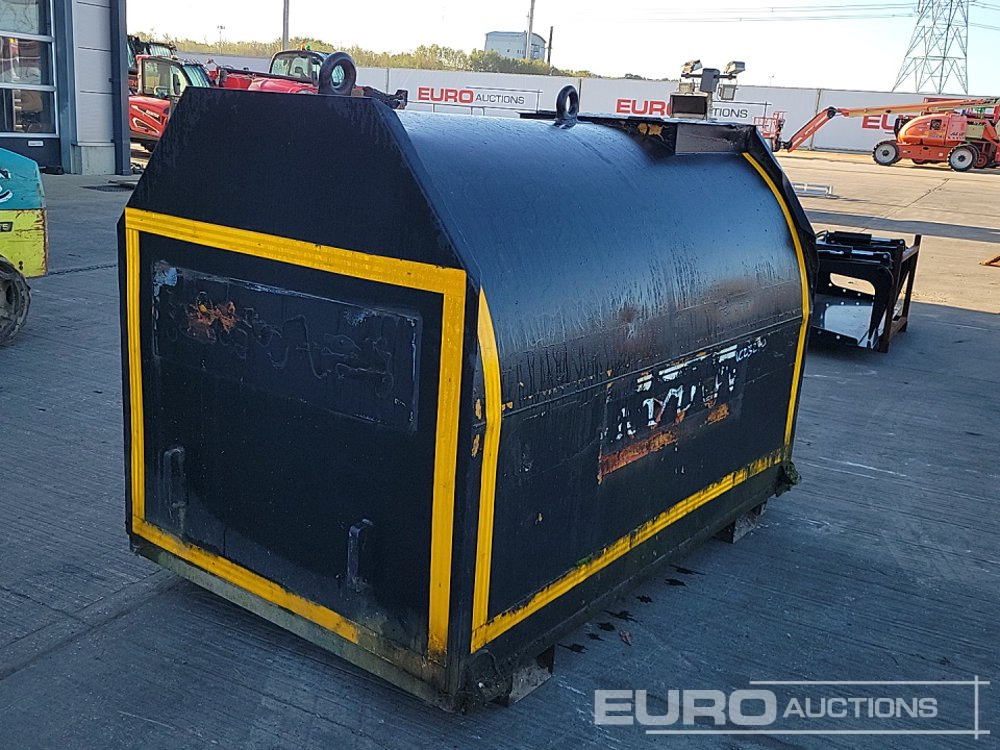 Static Bunded Fuel Bowser, Manual Pump - Storage tank: picture 5 Static Bunded Fuel Bowser, Manual Pump - Storage tank: picture 5