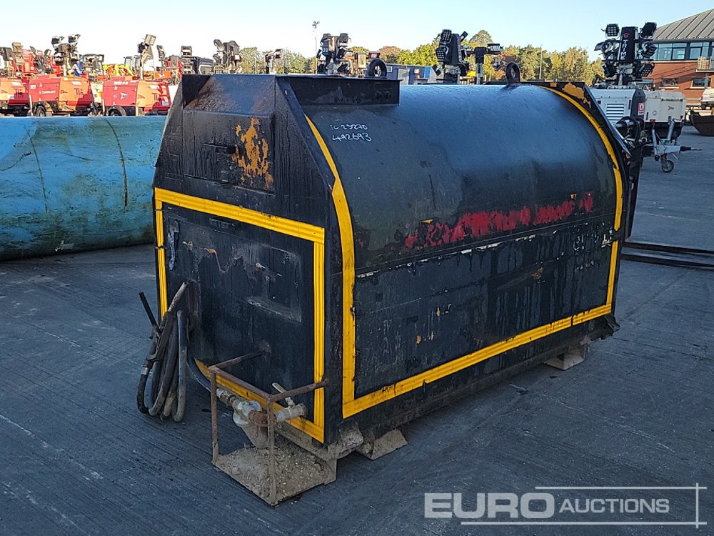 Static Bunded Fuel Bowser, Manual Pump - Storage tank: picture 1 Static Bunded Fuel Bowser, Manual Pump - Storage tank: picture 1