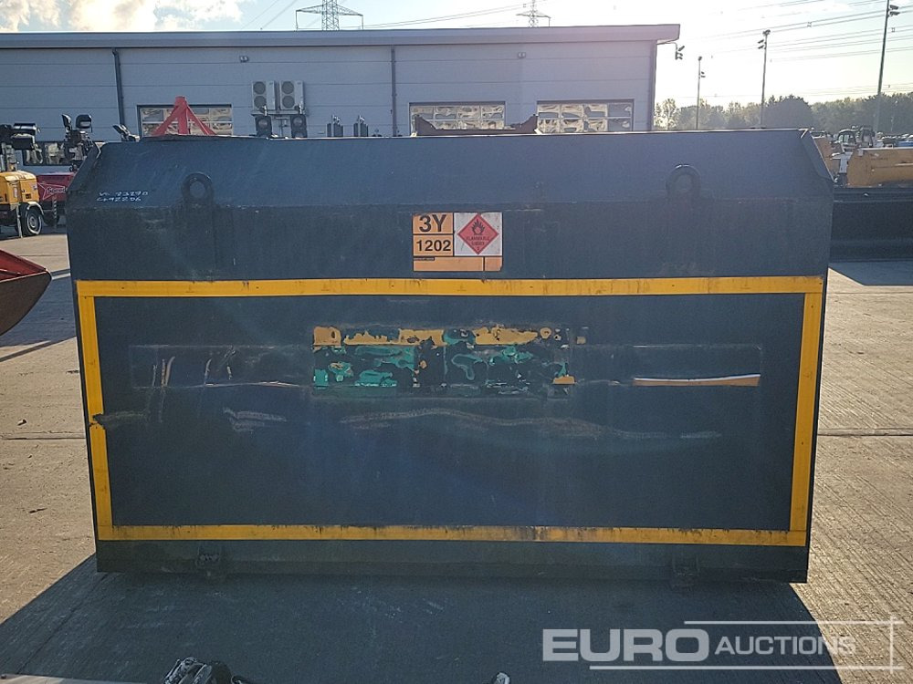 Static Bunded Fuel Bowser - Storage tank: picture 2 Static Bunded Fuel Bowser - Storage tank: picture 2
