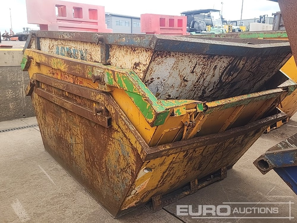 Steel Skip (3 of) - Skip bin: picture 3 Steel Skip (3 of) - Skip bin: picture 3