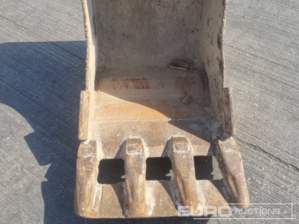 Bucket Strickland 60" Ditching, 24" Digging Bucket 60mm Pin to suit 10 Ton Excavator: picture 9