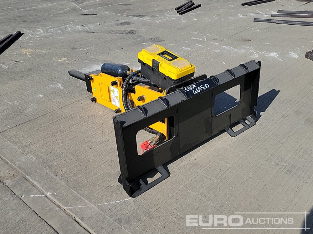 Unused 2025 Captok CK-P680 - Hydraulic hammer: picture 3 Unused 2025 Captok CK-P680 - Hydraulic hammer: picture 3