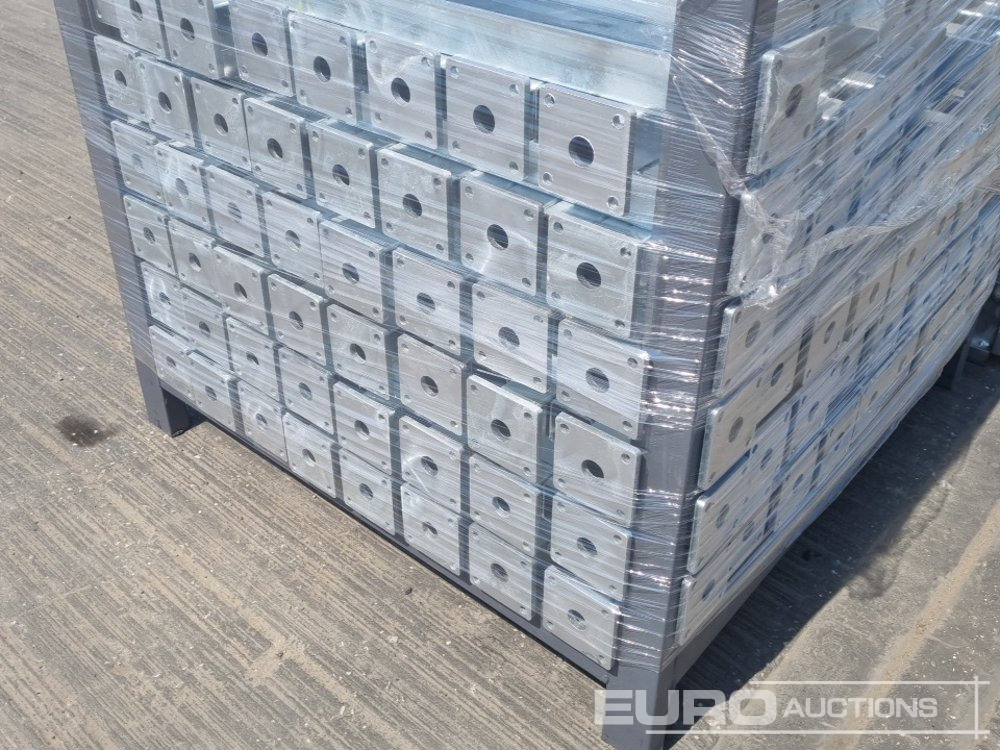 Construction equipment Unused 2025 KMY INDUSTRIAL Steel Grating (2 of), Stillage of Metal Fencing Posts: picture 15